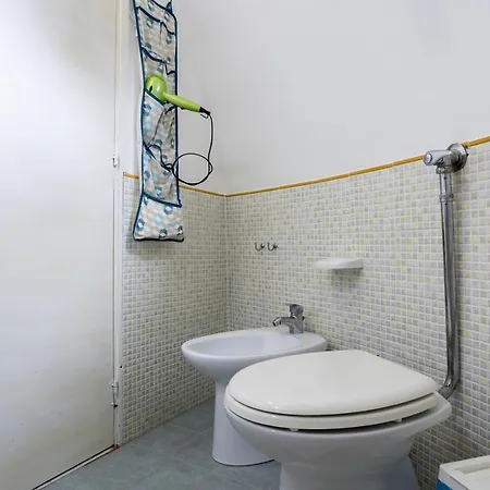 3 Sirene Fronte Mare Feriehus *