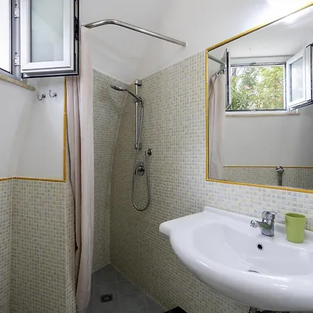 3 Sirene Fronte Mare Feriehus