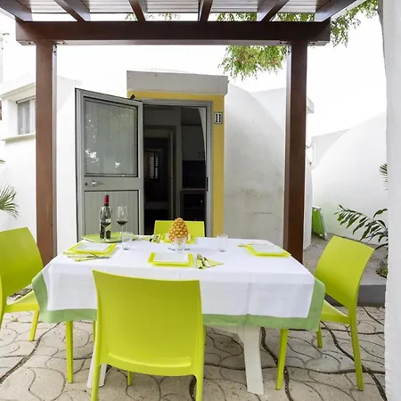 3 Sirene Fronte Mare Feriehus